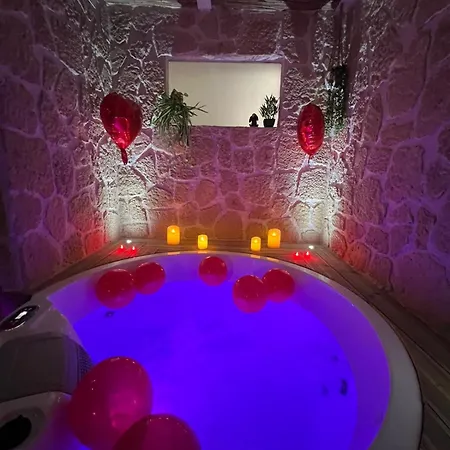 Les Spas De La Mer, & Spa, Room, Plein Coeur Du Grau アパート ル・グロー・デュ・ロワ