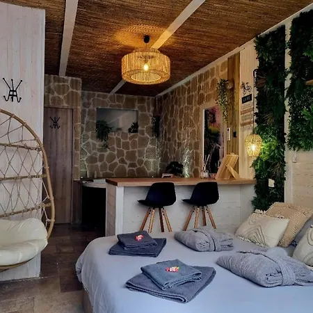 Les Spas De La Mer, & Spa, Room, Plein Coeur Du Grau