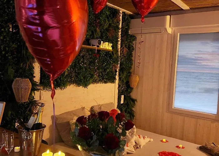 Les Spas De La Mer, & Spa, Room, Plein Coeur Du Grau *